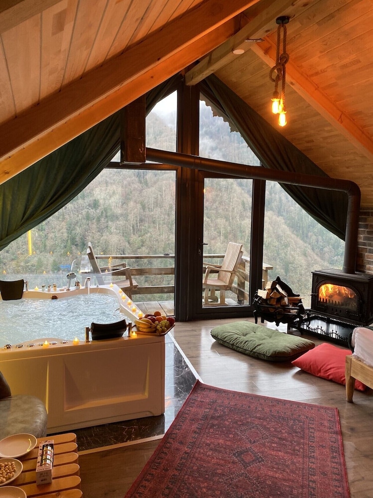 Premium Studio Suite, Mountain View