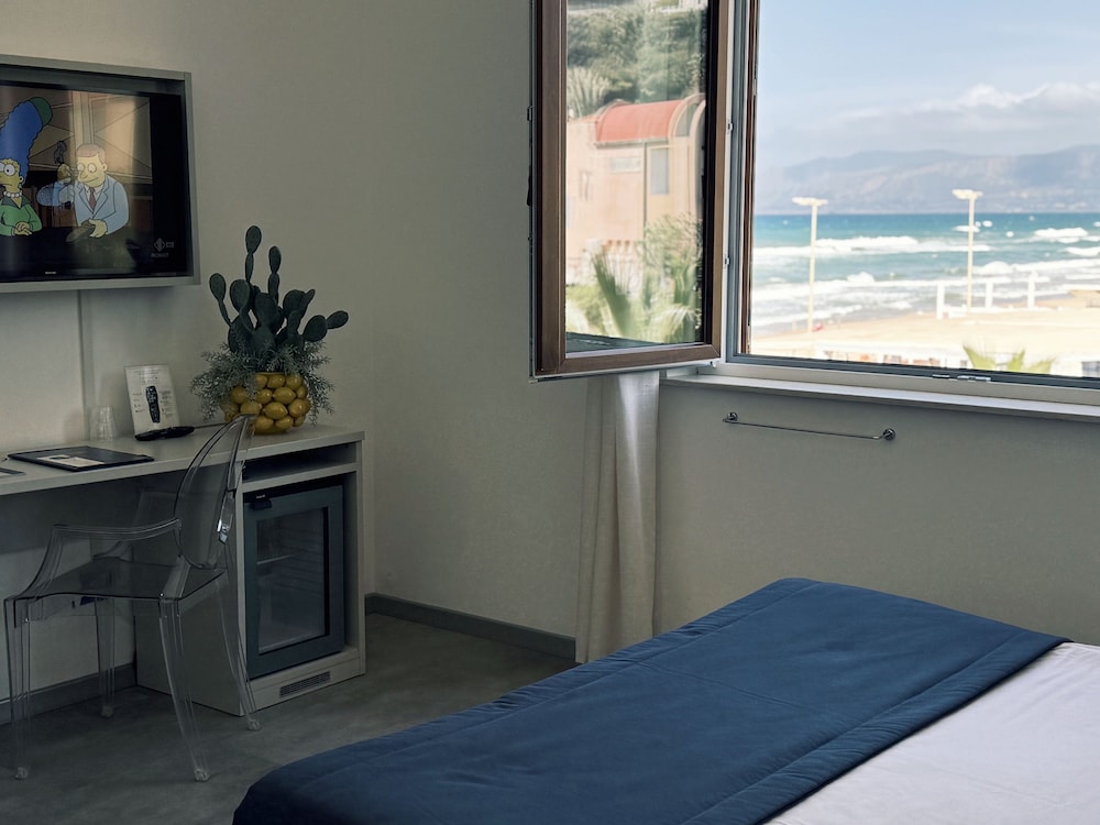 Standard Triple Room - Photo 6