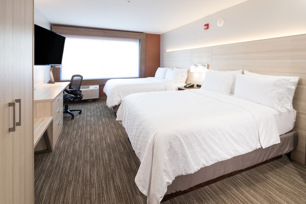 Standard Room, 2 Queen Beds, Accessible (Communications) - Photo 3
