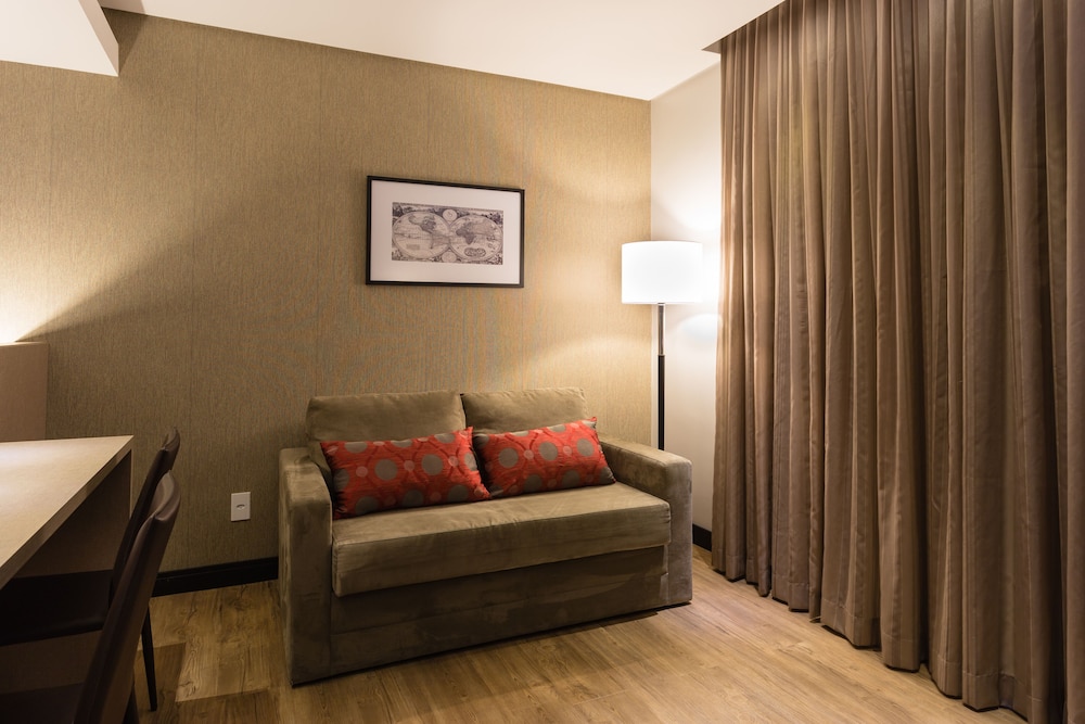 Quarto triplo premium (Suíte)