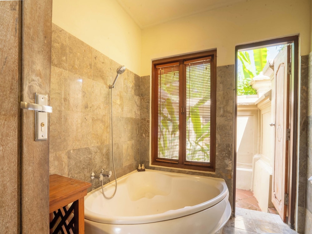 Two Bedroom Pool Villa with River view - Photo 6