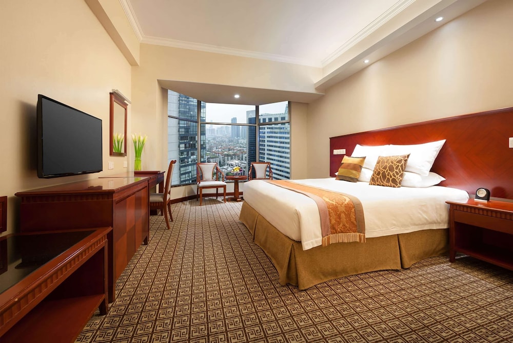 Superior Room, 1 King Bed (Canton Tower View) - Photo 1
