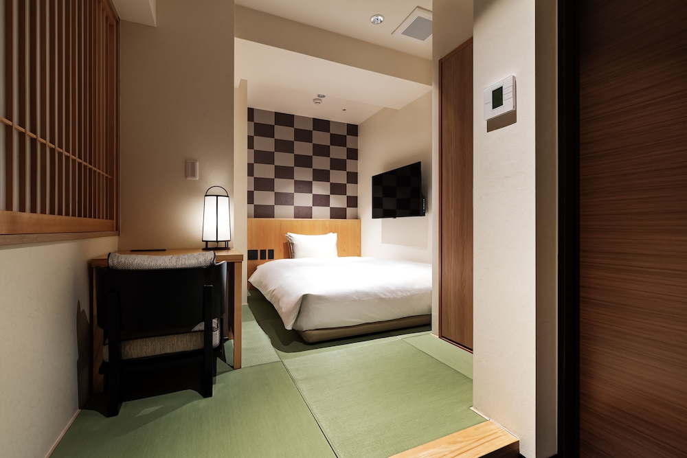 Standard Double Room, Non Smoking - Photo 1