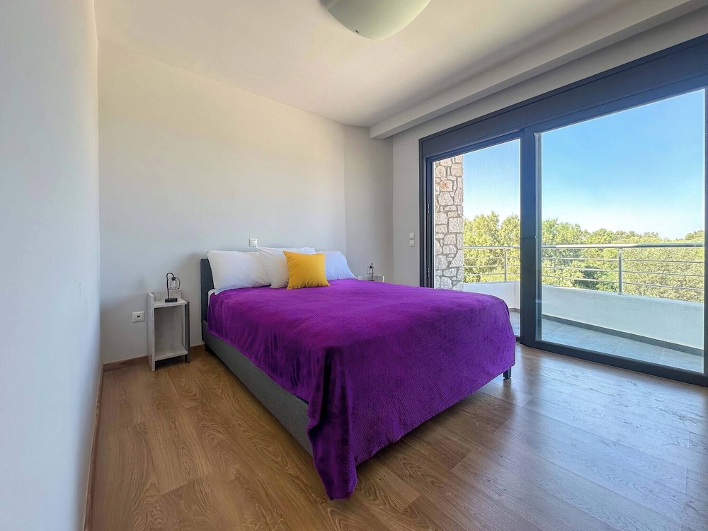 Villa, 2 Bedrooms, Balcony, Garden View
