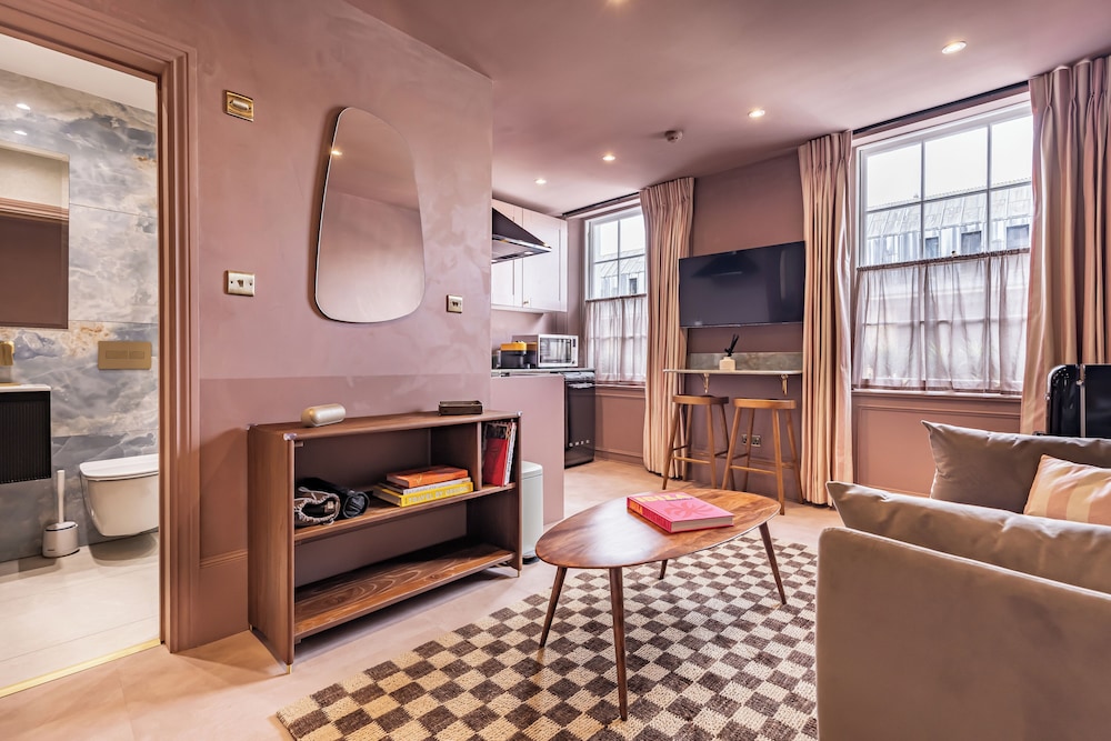 Exclusive Apartment, Ensuite, City View photo 1