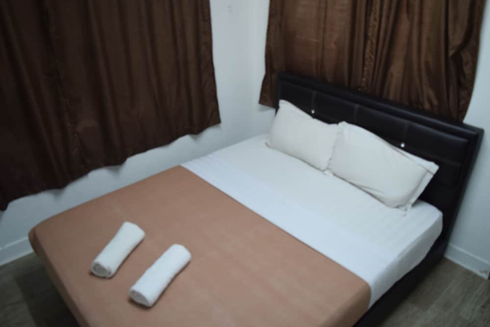 Double Room, Shared Bathroom photo 1