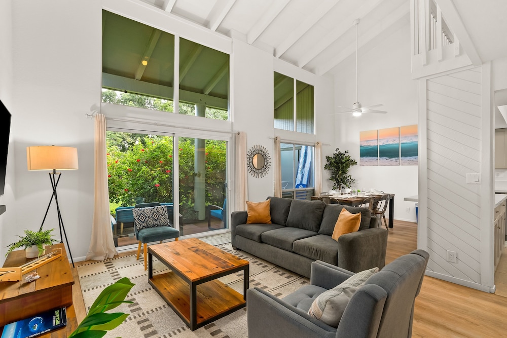 Condo, 2 Bedrooms