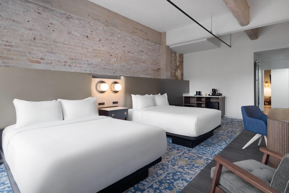 Family Suite, Multiple Beds, Roll-in Shower - Photo 1
