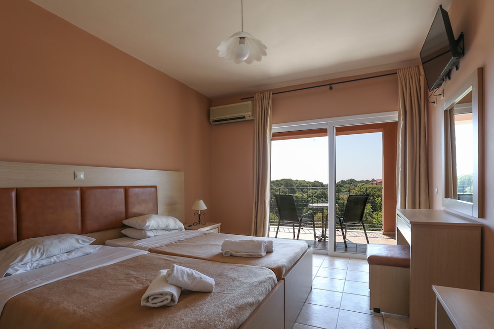 Double or Twin Room photo 1