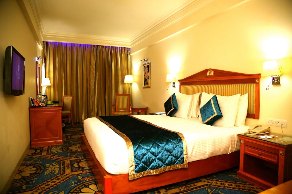 Deluxe Room Twin bed photo 3
