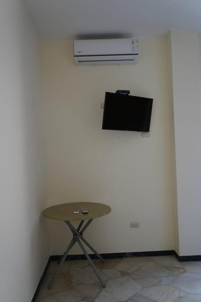 Single Room, Non Smoking photo 3