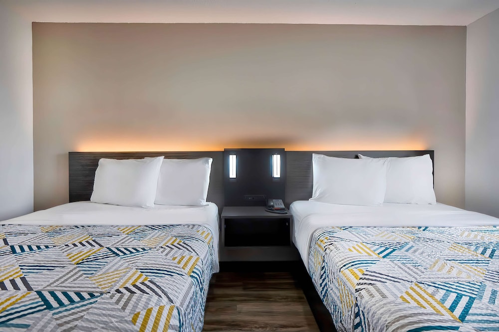 Standard Room, 2 Double Beds, Non Smoking photo 1