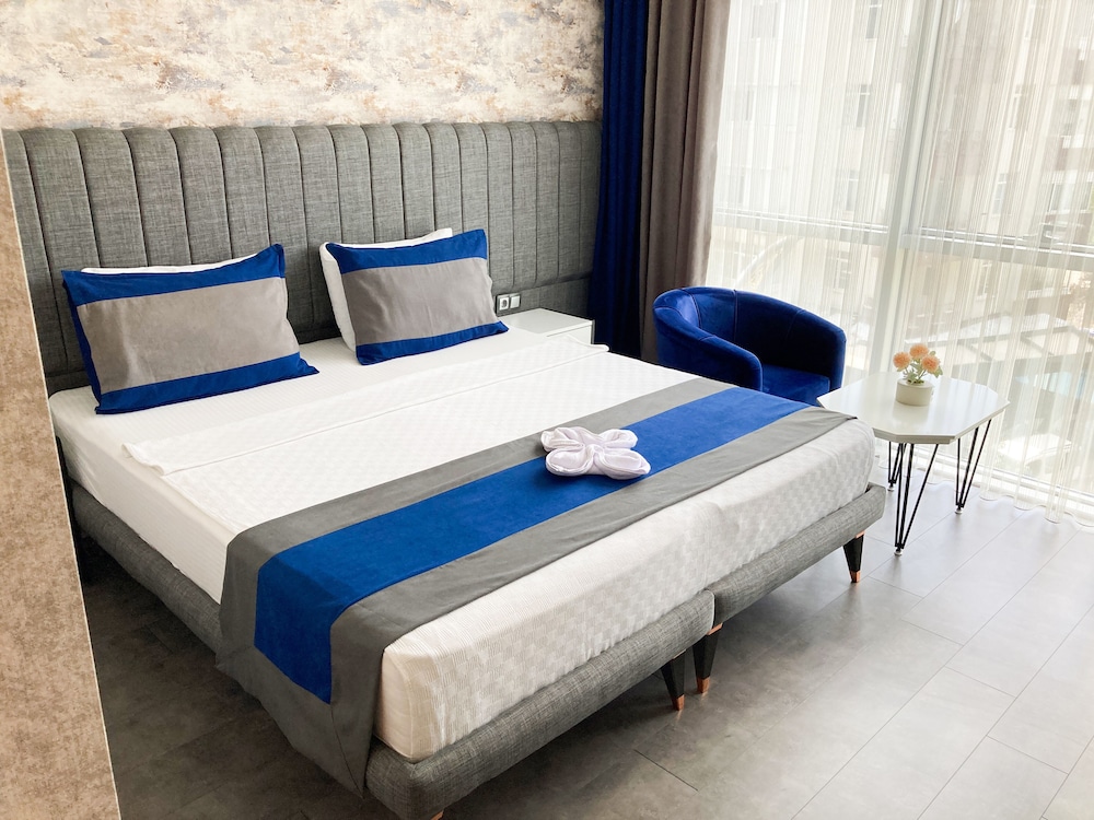 Standard Room, 1 Bedroom - Photo 1
