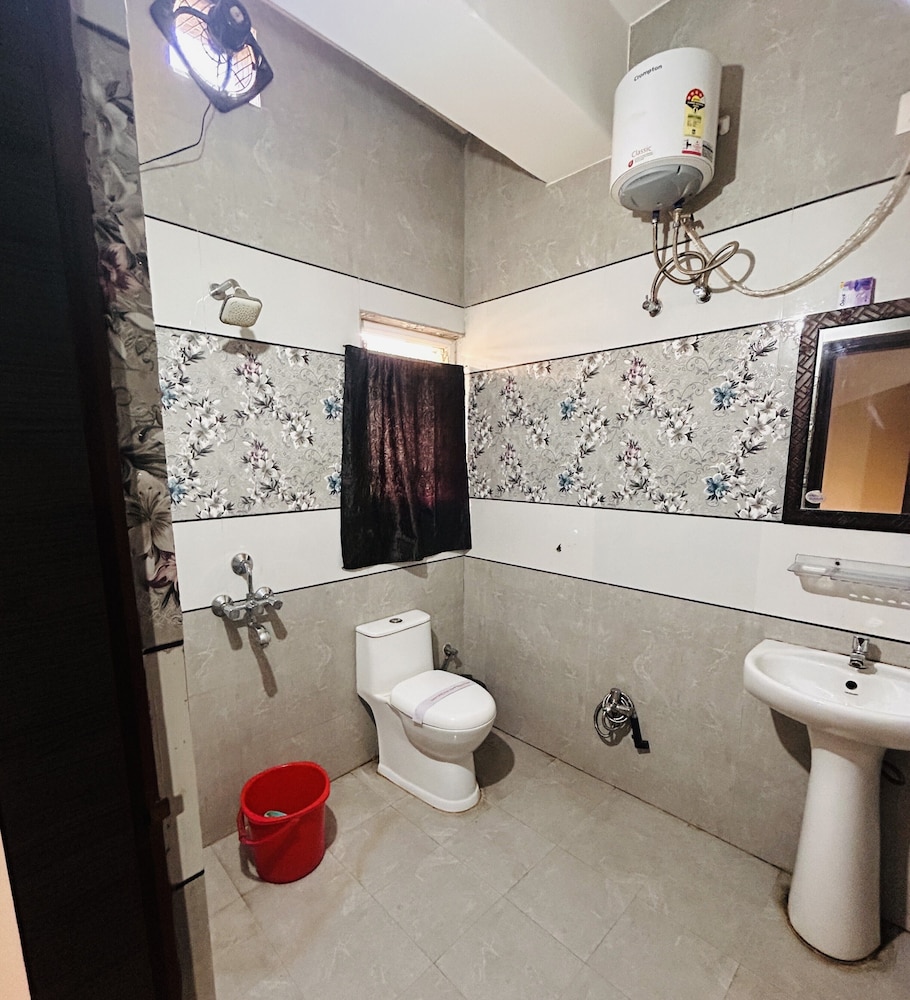 Deluxe Triple Room - Photo 2