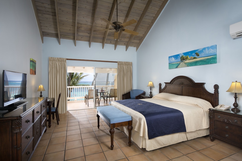 Beachfront Room photo 2