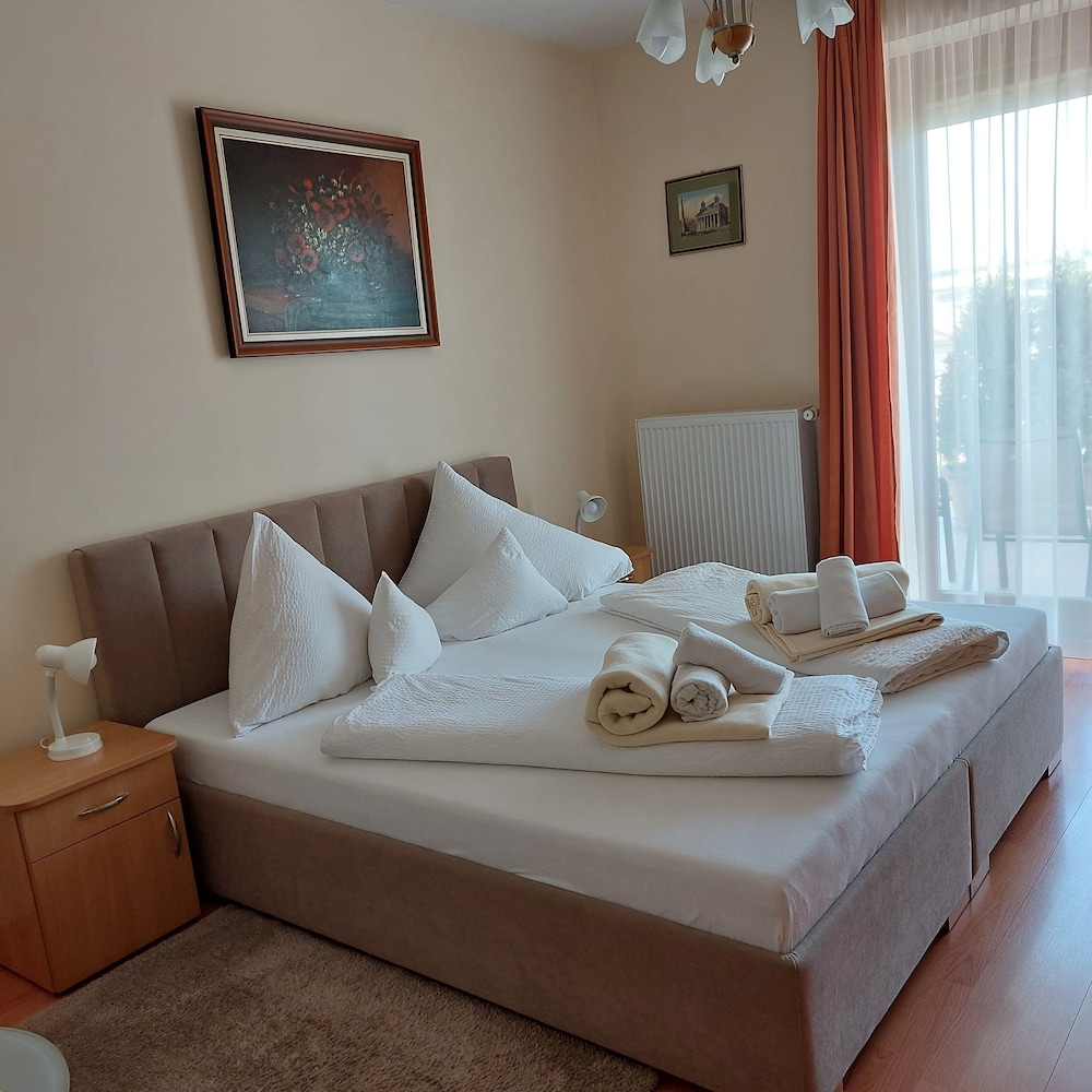 Double Room, 1 Bedroom photo 3