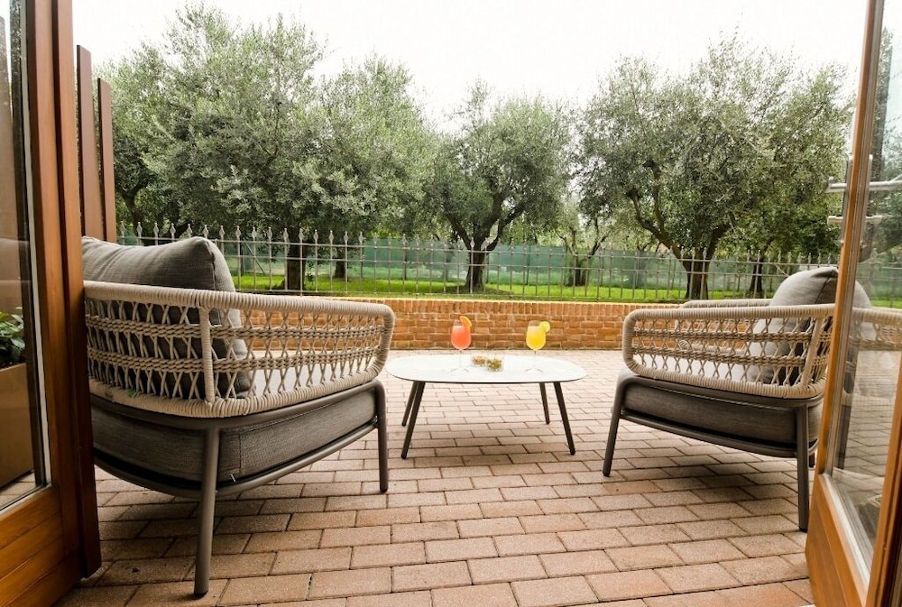 Elite Room, Patio, Garden View (Olivia) photo 2