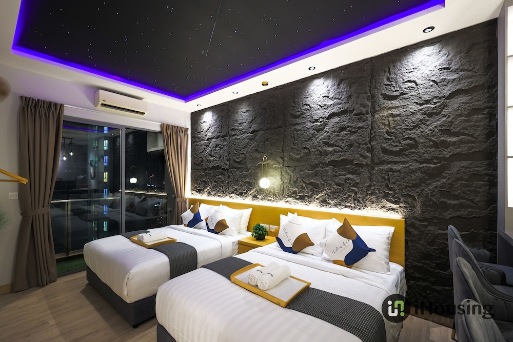 Premium Studio Suite photo 2