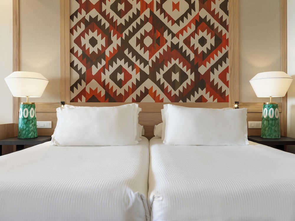 Deluxe Room, Sea View (2 Adults & 1 Child)