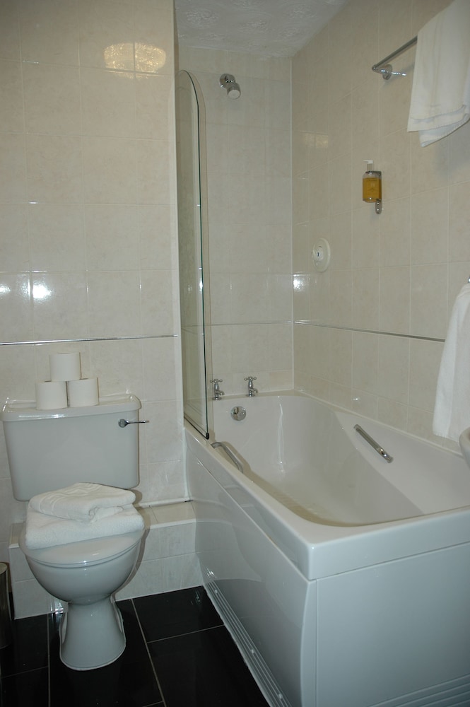 Family Room, Multiple Beds, Non Smoking (with Sofabed) - Photo 4