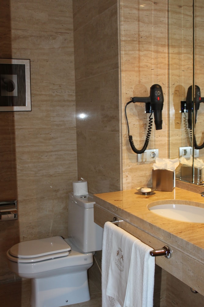 Superior Double Room, Sea View - Photo 8