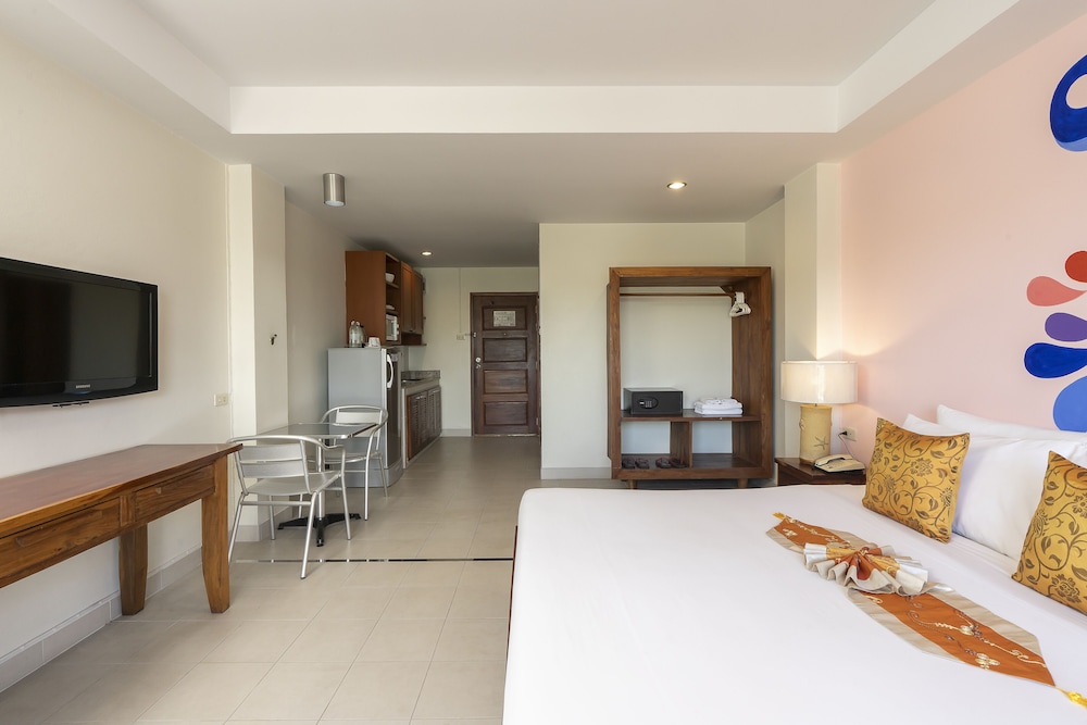 room photo