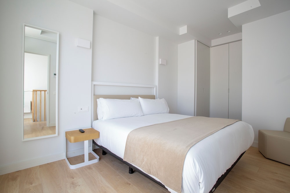Duplex, City View photo 3
