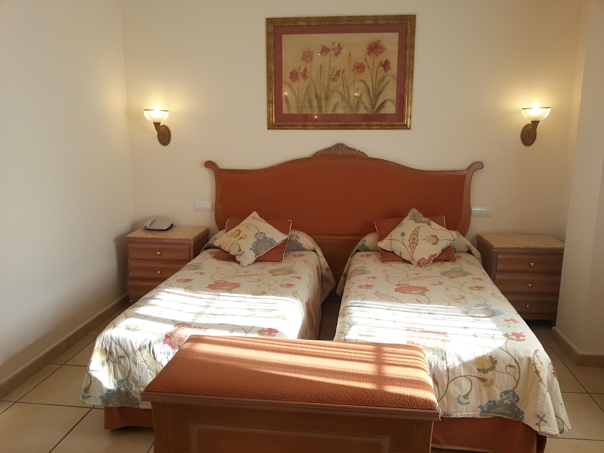 Standard Double Room Single Use photo 2