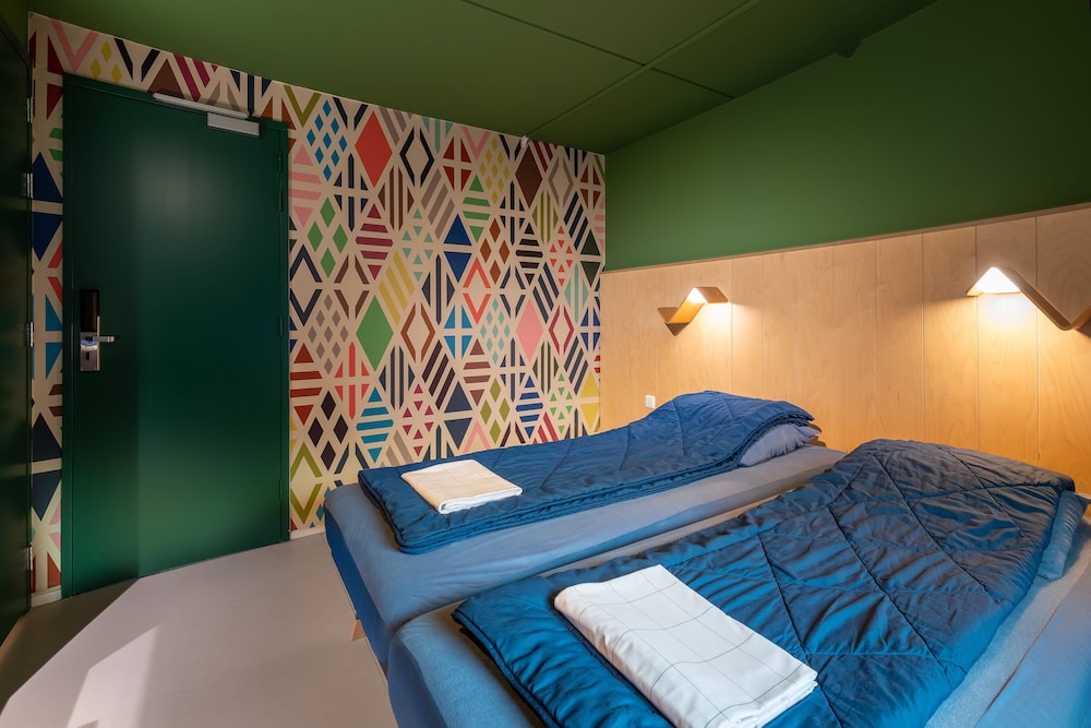 Standard Twin Room, Private Bathroom