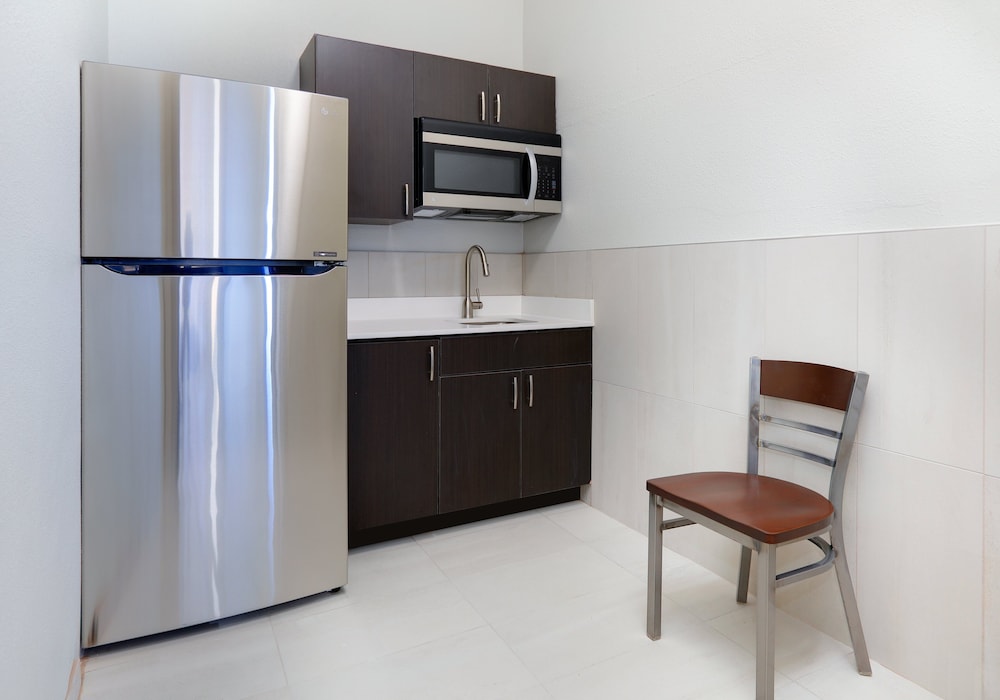 Suite, 1 King Bed, Accessible (Communications, Roll-In Shower) - Photo 1