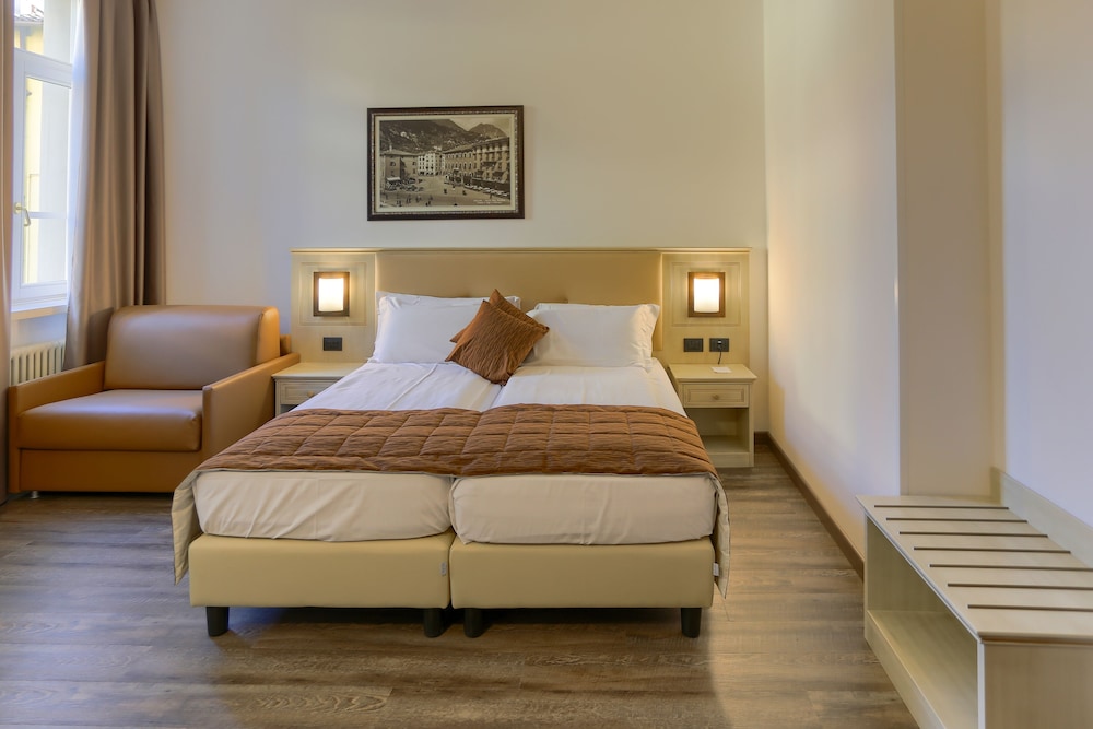 Economy Double Room Single Use photo 3