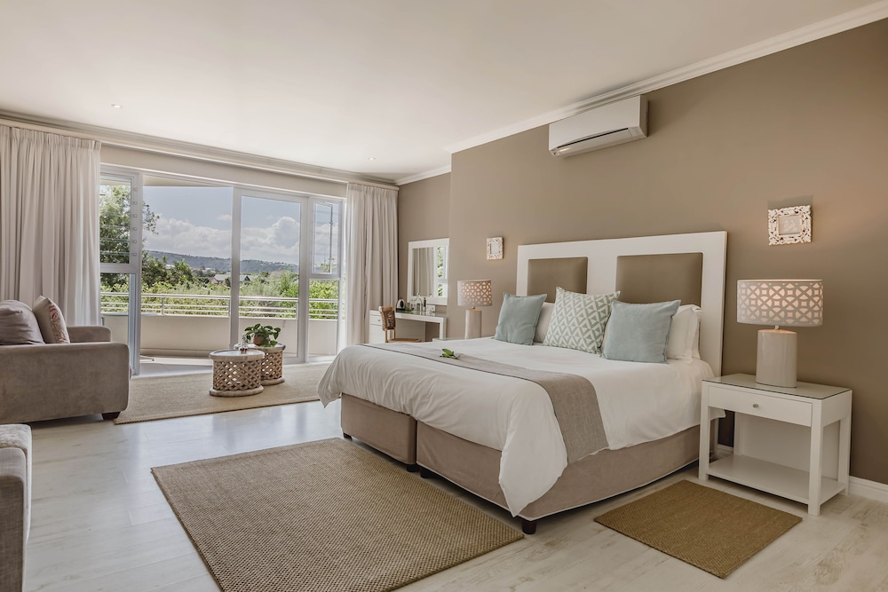Luxury Room, Balcony - Photo 1