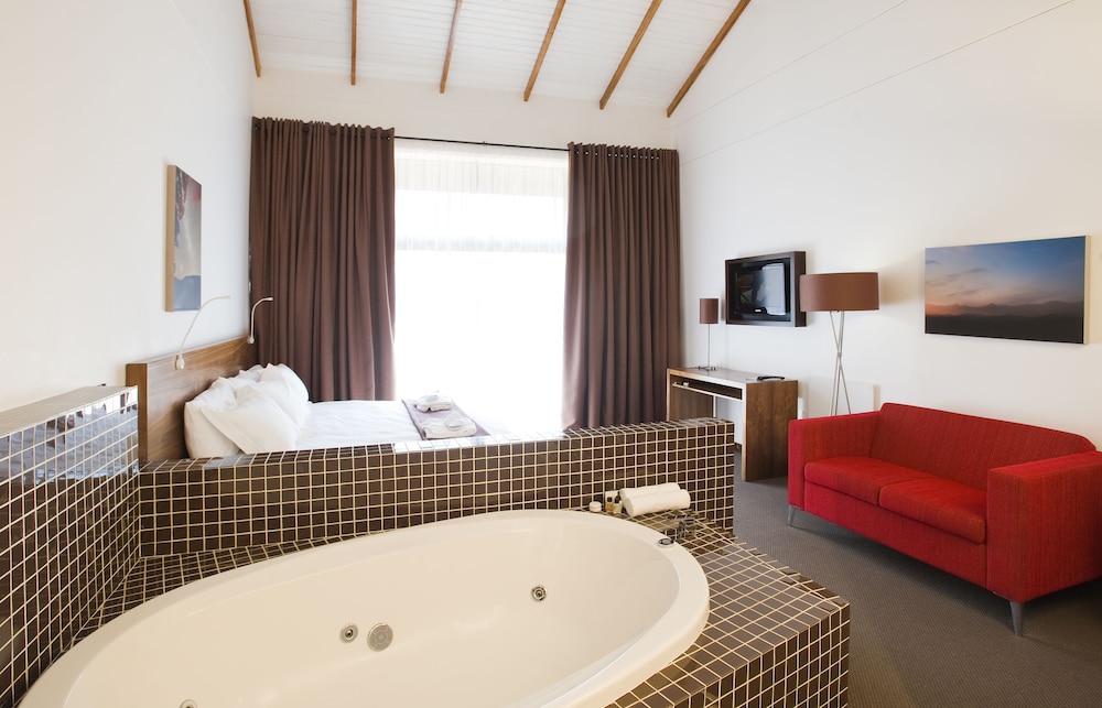Honeymoon Room