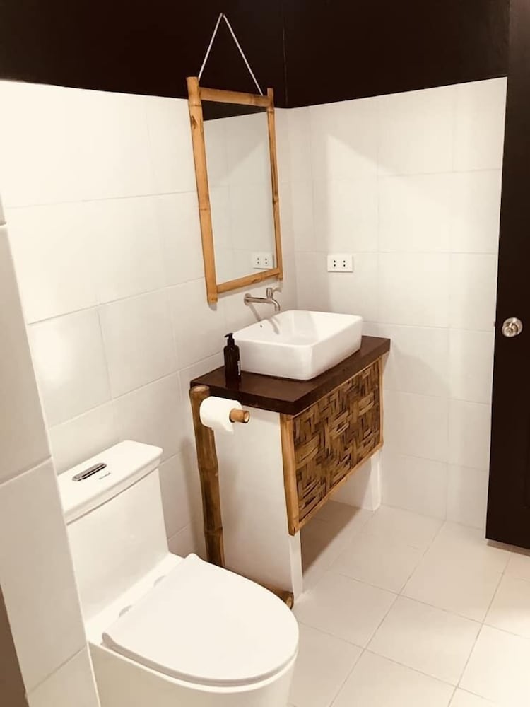 Deluxe Bungalow - Photo 6