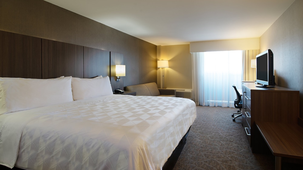 Standard Room, 1 King Bed With Sofa Bed, Business Lounge Access