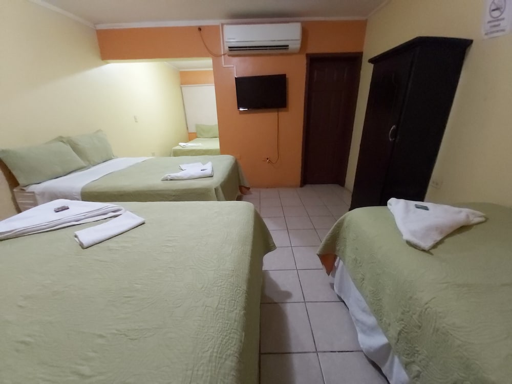 Quadruple Room photo 2
