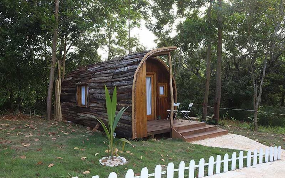 Bungalow photo 2