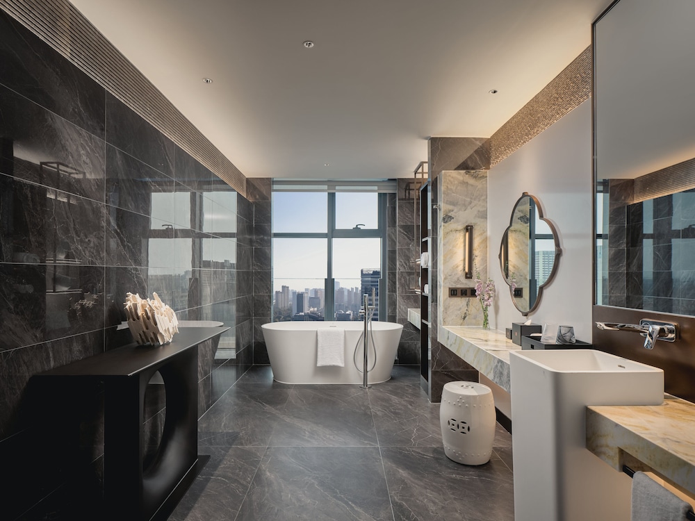Premium Room - Photo 3
