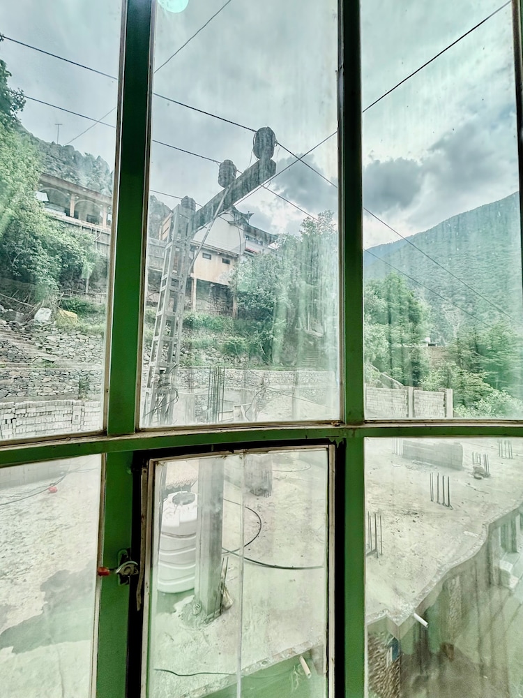 Deluxe Room, Balcony, Mountain View photo 1
