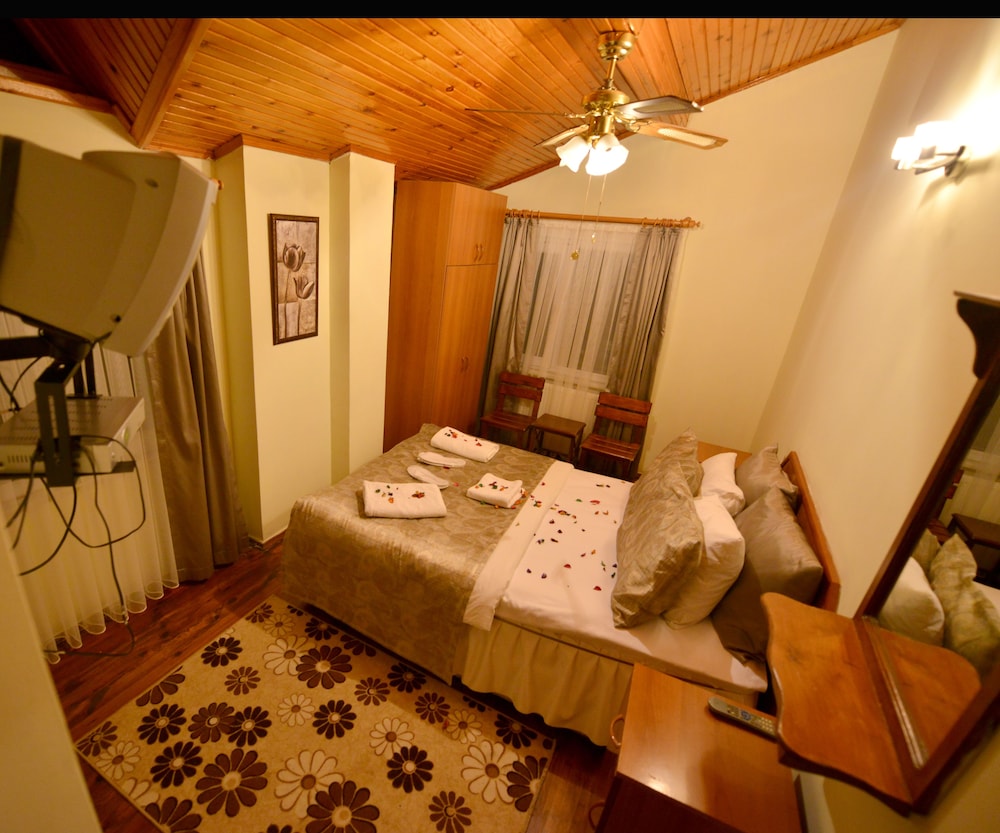 Standard Double Room, Garden View photo 3