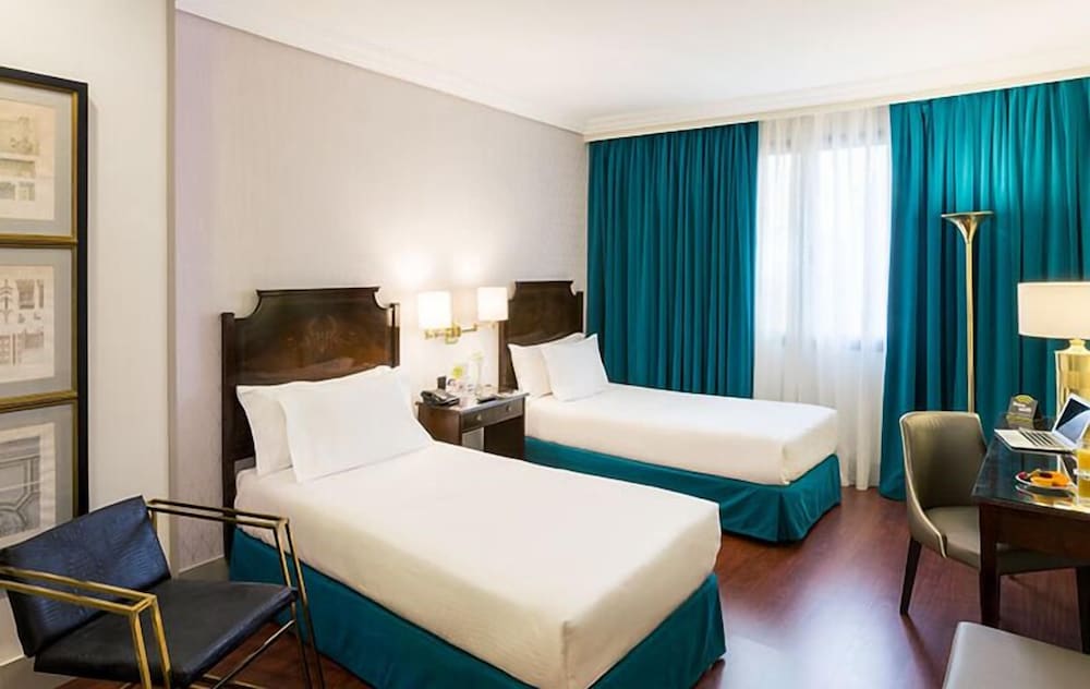 Classic Twin Room - Photo 1