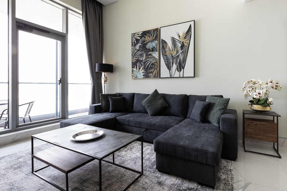 Luxury Apartment, 2 Bedrooms, Balcony photo 2
