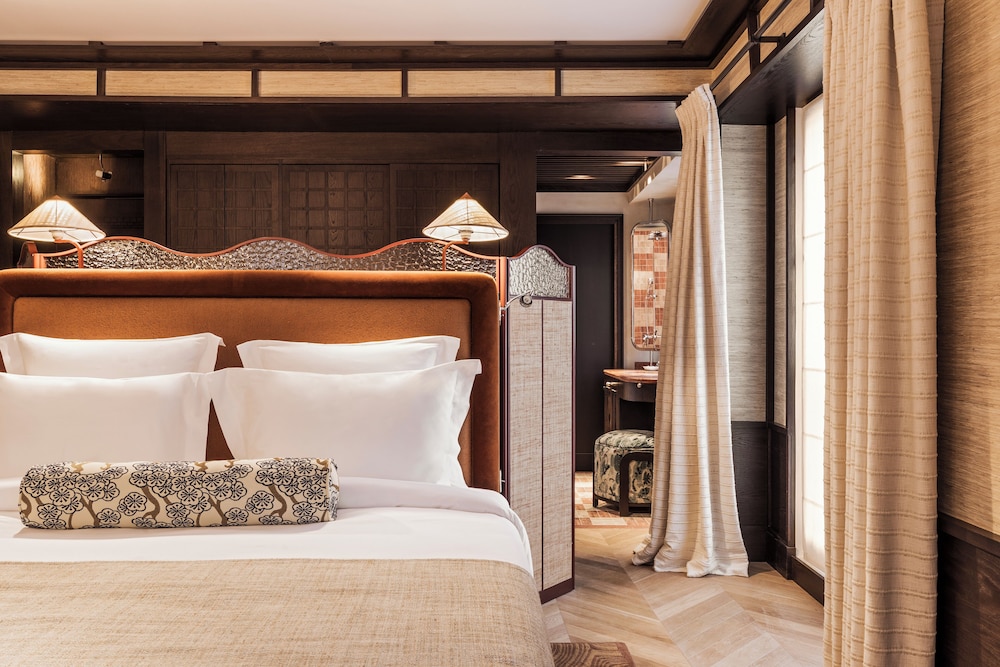 Prestige Room