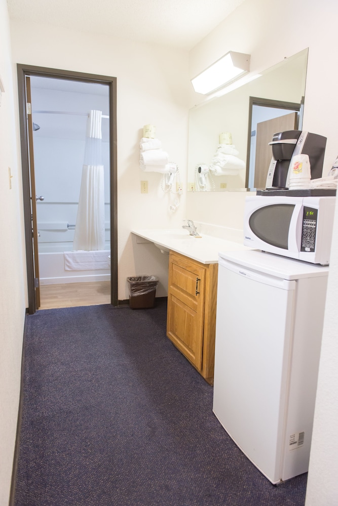 Suite, 2 Queen Beds, Non Smoking photo 3