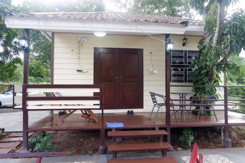 Family Bungalow (Baan Ton Son) photo 1