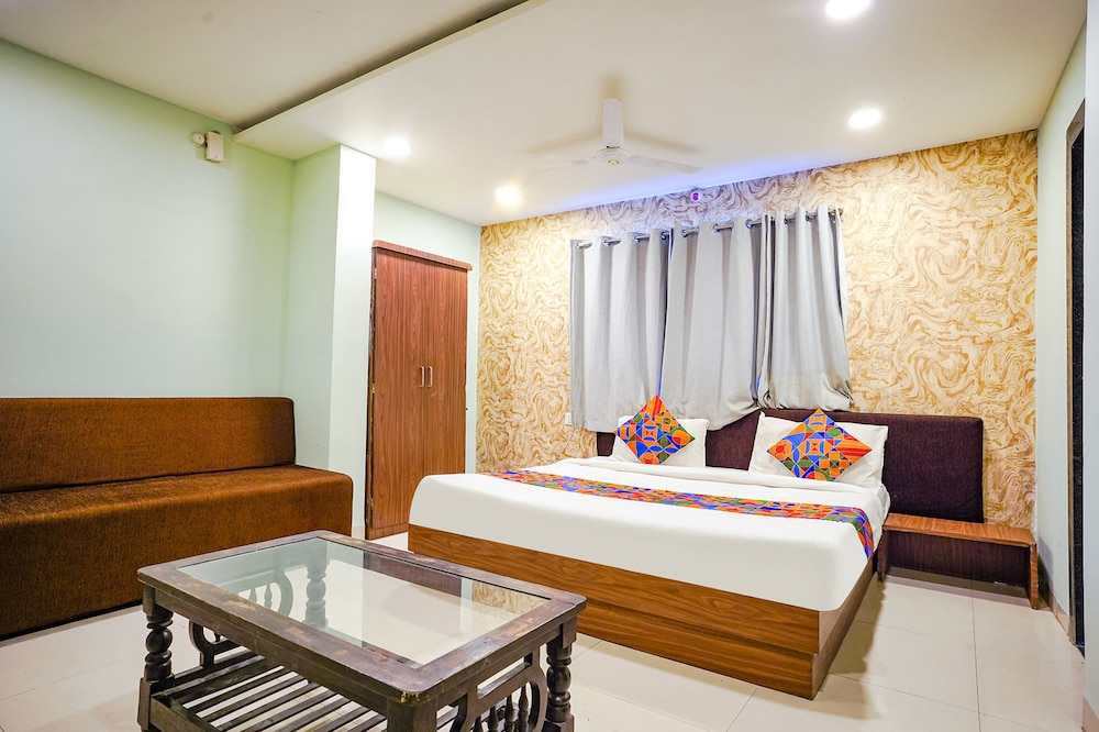 Deluxe Room - Photo 4