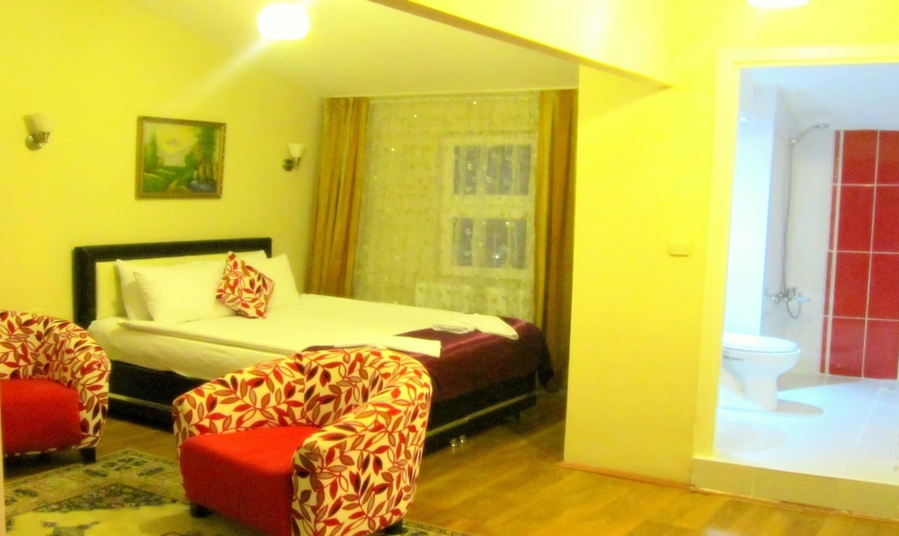 Deluxe Suite, Terrace photo 2