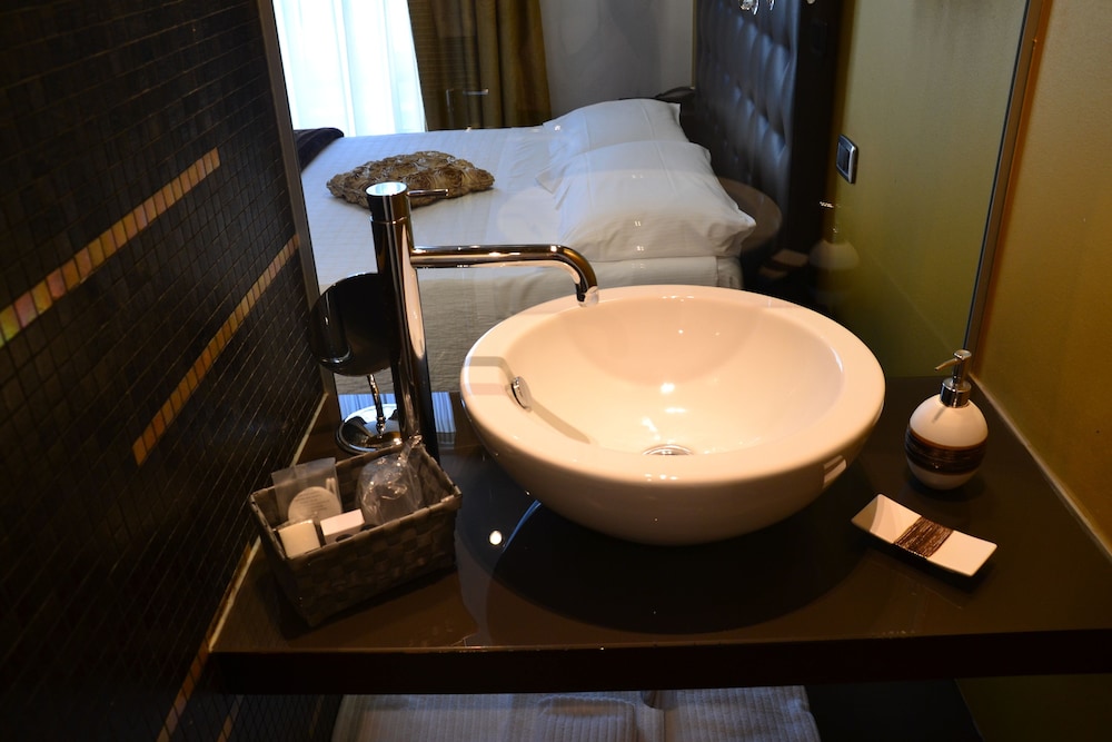 Deluxe Single Room photo 2