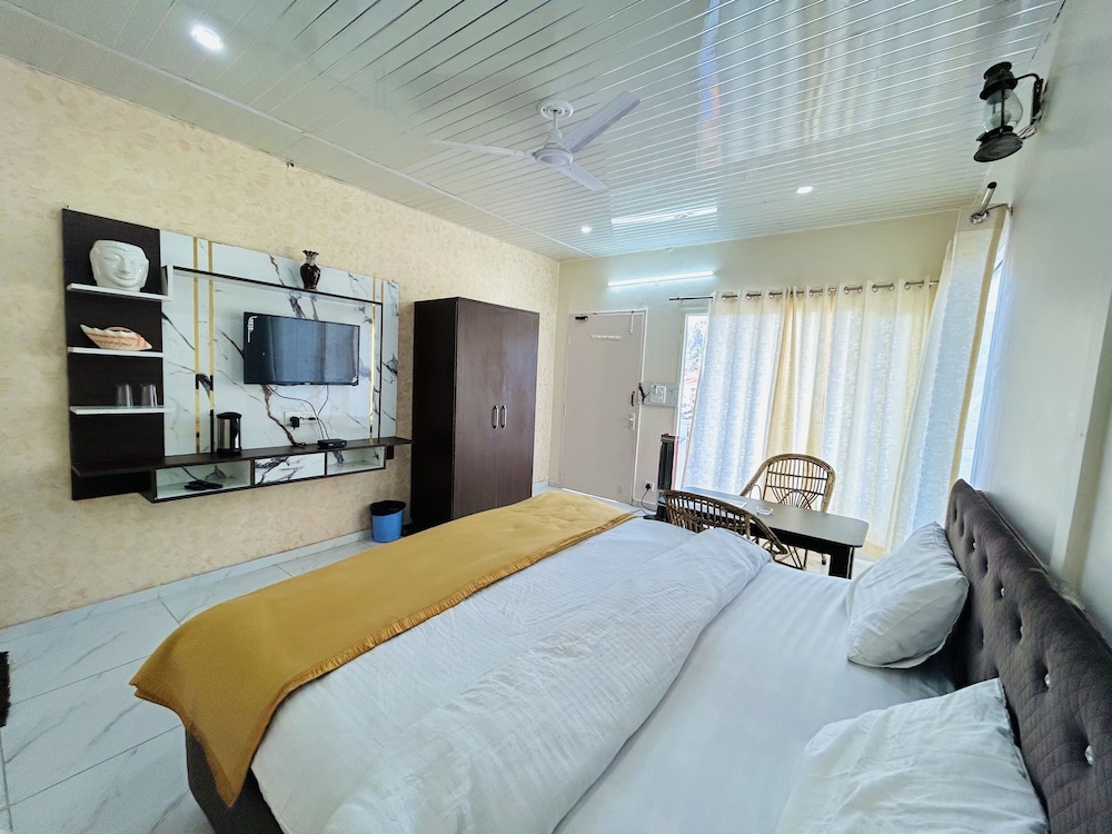 Classic Room - Photo 10