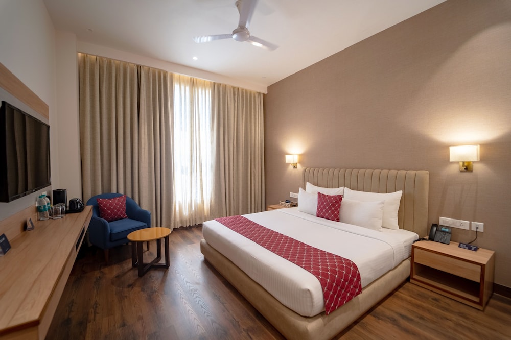 Deluxe Double or Twin Room